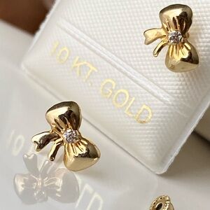 10k Gold Bow Earrings / Hypoallergenic & Waterproof Earrings for Women & Kids
